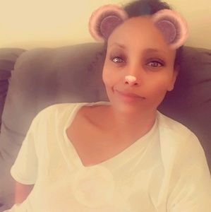 Meet your Posher, Abeba